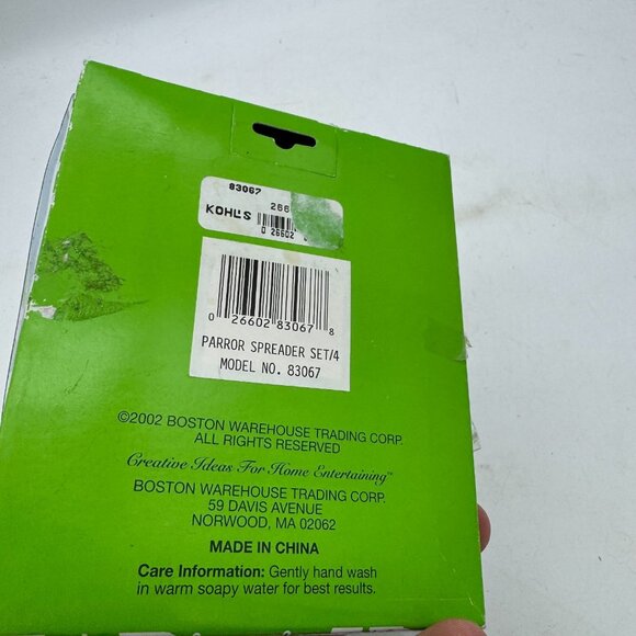 Boston Warehouse Bali Hai Parrot Spreader Knife Set of 4 Tropical Decor NIB - Picture 3 of 4